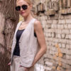 Triibuline vest