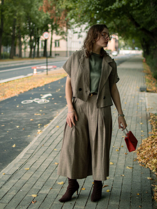 Lühike ruuduline jakk - Image 4