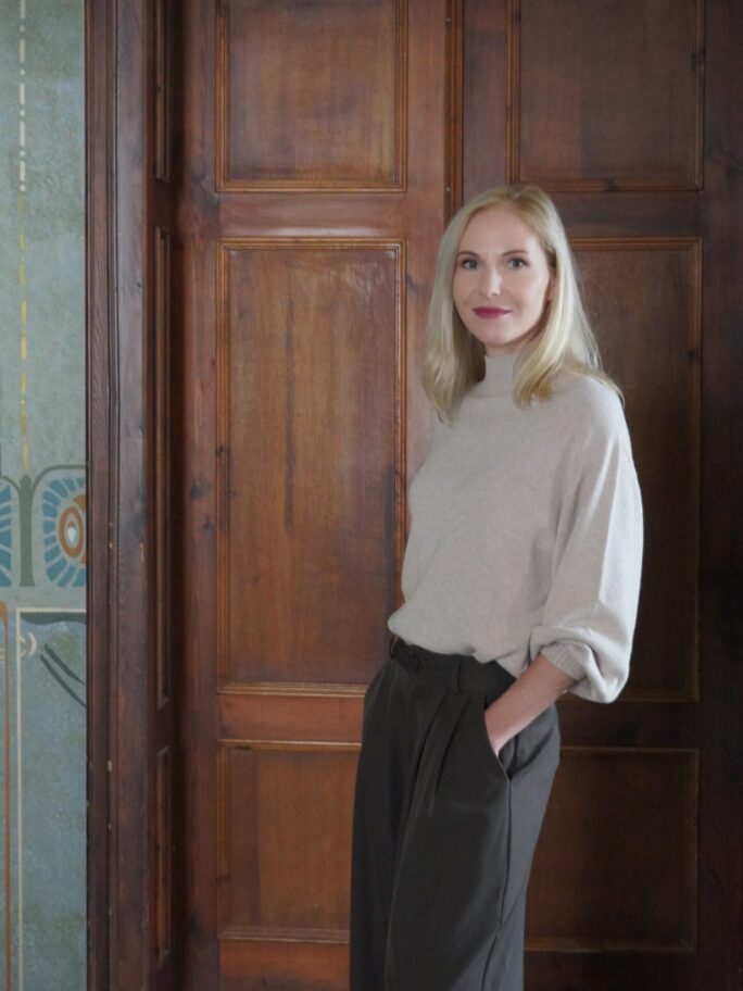 Balloonvarrukatega viskoosisegune kampsun