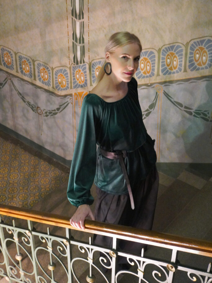 Roheline sametine pluus