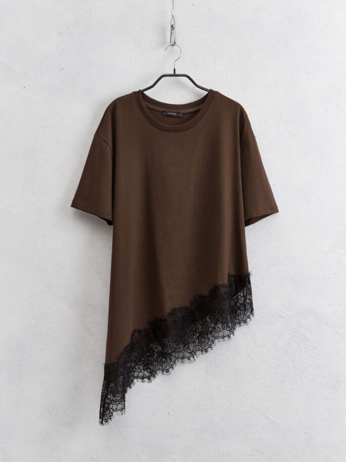 Asümeetriline pitsiga särk