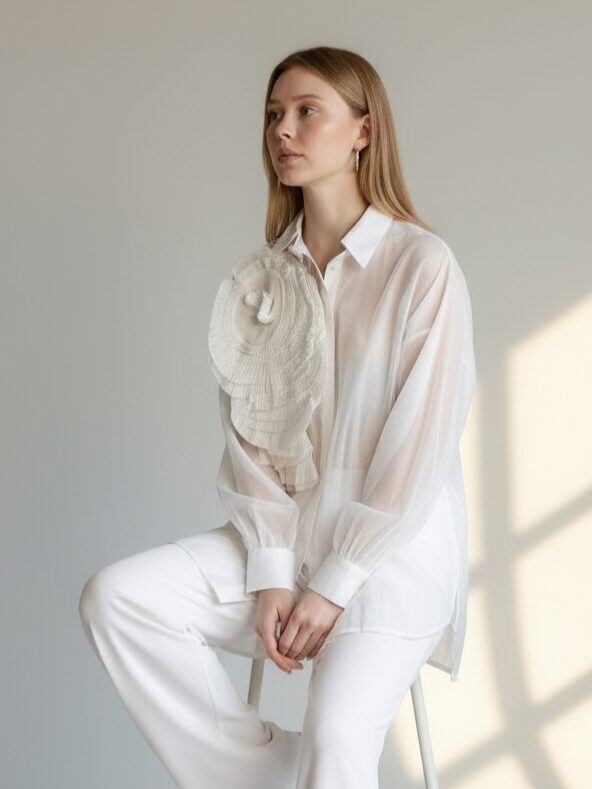 Õhuline lillega pluus