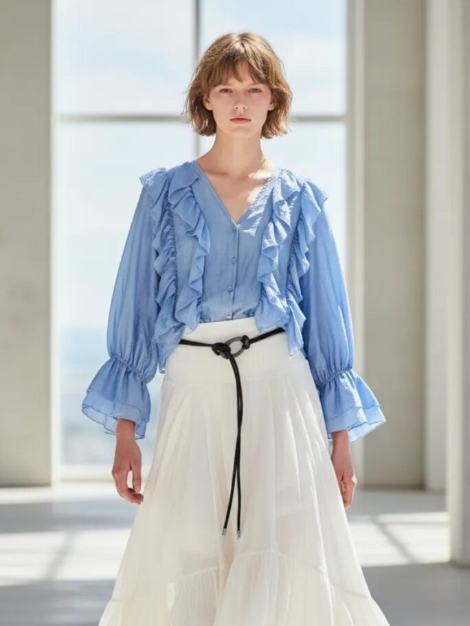 Sinine volangidega pluus