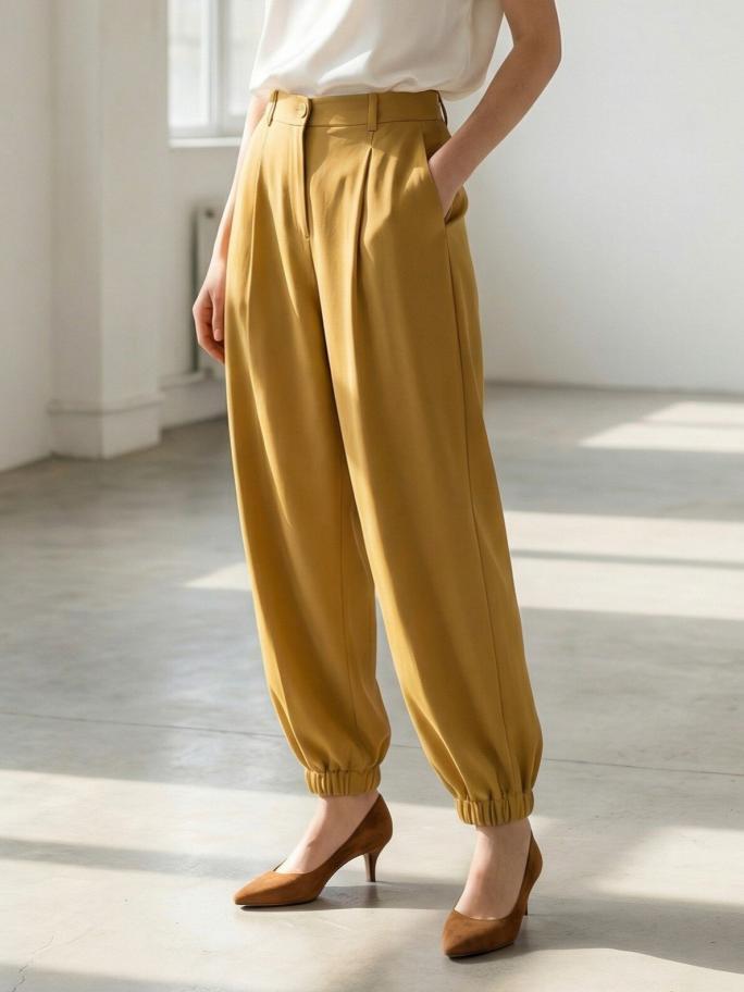 Balloonlõikelised püksid