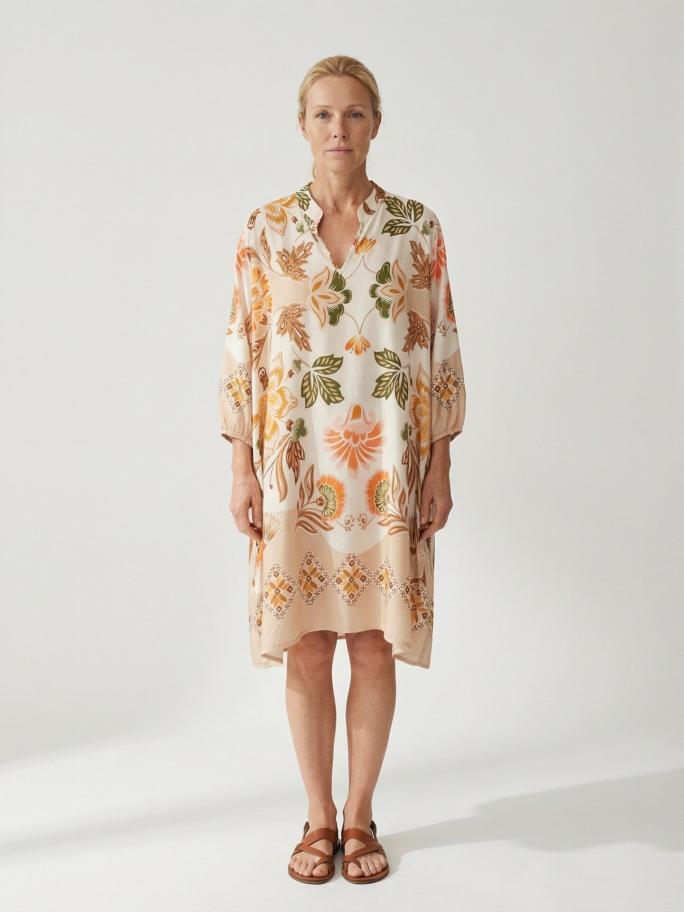 Pruunikas kirju viskoosist kleit