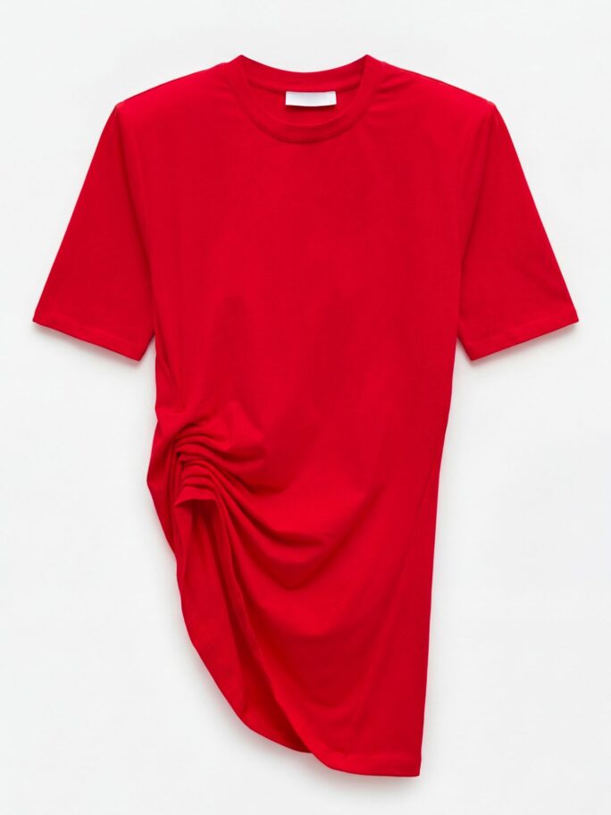 Punane asümeetriline t-särk