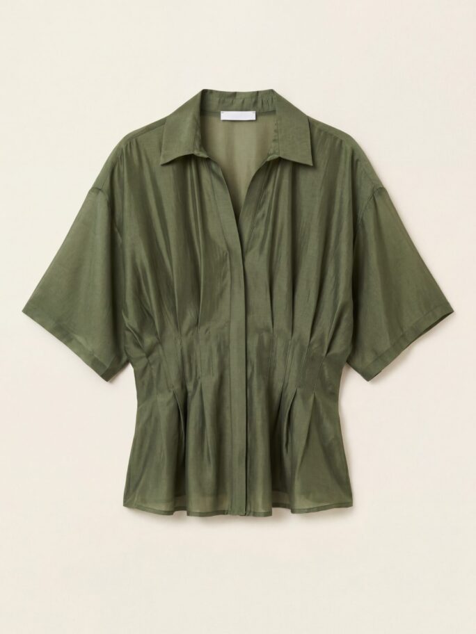 Roheline õhuline pluus